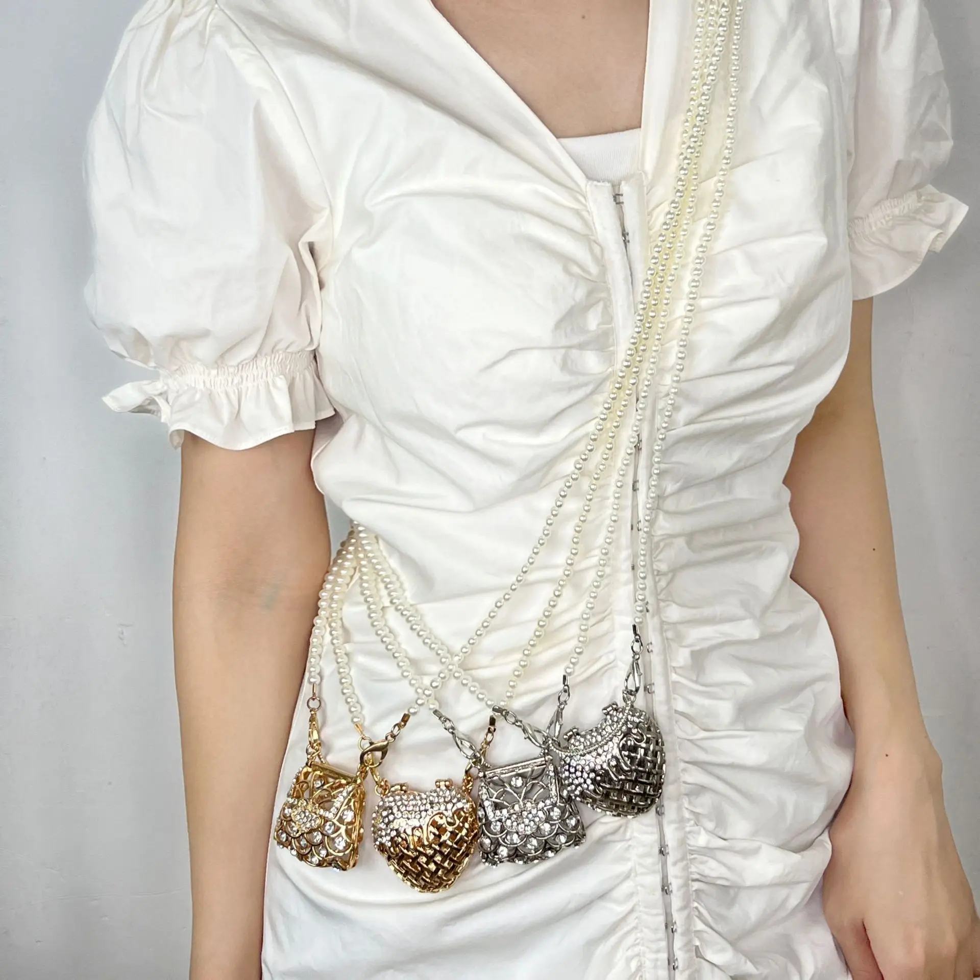 Designer Hollowed Out Heart- H - Women Bags Max 评论和价格