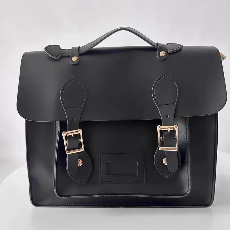 2026 Wednes­Day Backpack Small - Doctor Bag Leather 评论和价格